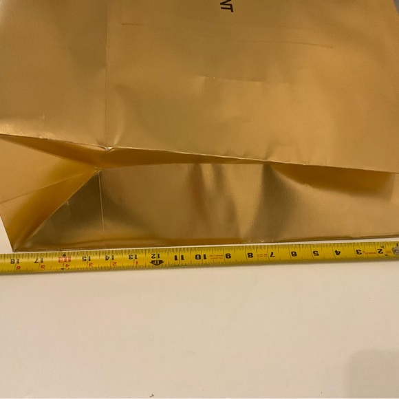 Saint Laurent large gold shopping bag - Picture 3 of 4